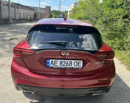 Красный Инфинити QX30, объемом двигателя 2 л и пробегом 145 тыс. км за 19500 $, фото 3 на Automoto.ua