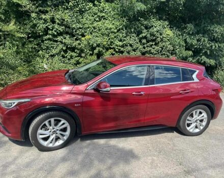 Красный Инфинити QX30, объемом двигателя 2 л и пробегом 145 тыс. км за 19500 $, фото 1 на Automoto.ua