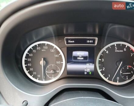 Красный Инфинити QX30, объемом двигателя 1.99 л и пробегом 90 тыс. км за 17000 $, фото 6 на Automoto.ua