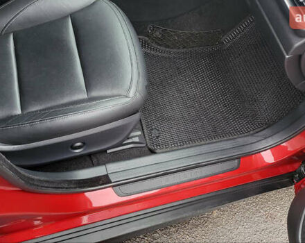 Красный Инфинити QX30, объемом двигателя 1.99 л и пробегом 103 тыс. км за 19800 $, фото 15 на Automoto.ua