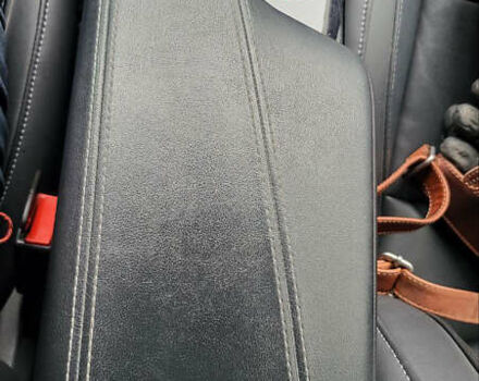 Красный Инфинити QX30, объемом двигателя 1.99 л и пробегом 103 тыс. км за 19800 $, фото 24 на Automoto.ua