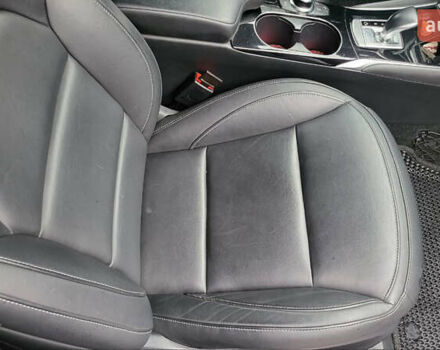 Красный Инфинити QX30, объемом двигателя 1.99 л и пробегом 103 тыс. км за 19800 $, фото 16 на Automoto.ua