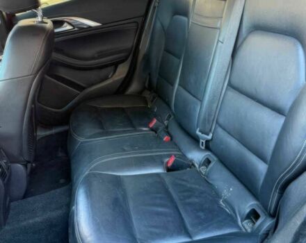 Червоний Інфініті QX30, об'ємом двигуна 2 л та пробігом 60 тис. км за 4150 $, фото 10 на Automoto.ua