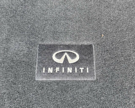 Красный Инфинити QX30, объемом двигателя 1.99 л и пробегом 90 тыс. км за 16400 $, фото 2 на Automoto.ua