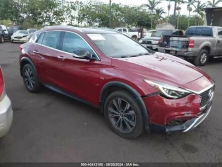 Инфинити QX30 2017 в Стрые на Automoto.ua Красный Инфинити QX30, объемом двигателя 2 л и пробегом 43 тыс. км за 2800 $, фото 1 на Automoto.ua