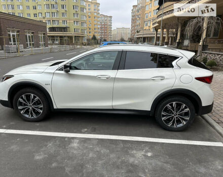 Інфініті QX30, об'ємом двигуна 1.99 л та пробігом 70 тис. км за 23000 $, фото 39 на Automoto.ua