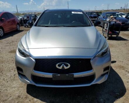 Сірий Інфініті QX30, об'ємом двигуна 0 л та пробігом 52 тис. км за 2150 $, фото 4 на Automoto.ua