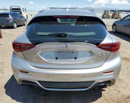 Сірий Інфініті QX30, об'ємом двигуна 0 л та пробігом 52 тис. км за 2150 $, фото 5 на Automoto.ua