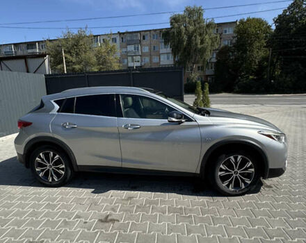 Серый Инфинити QX30, объемом двигателя 1.99 л и пробегом 154 тыс. км за 16200 $, фото 3 на Automoto.ua