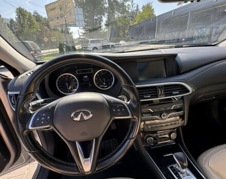 Серый Инфинити QX30, объемом двигателя 1.99 л и пробегом 154 тыс. км за 16200 $, фото 9 на Automoto.ua