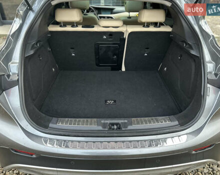 Сірий Інфініті QX30, об'ємом двигуна 2 л та пробігом 141 тис. км за 14500 $, фото 4 на Automoto.ua