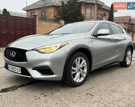 Сірий Інфініті QX30, об'ємом двигуна 1.99 л та пробігом 117 тис. км за 14500 $, фото 4 на Automoto.ua