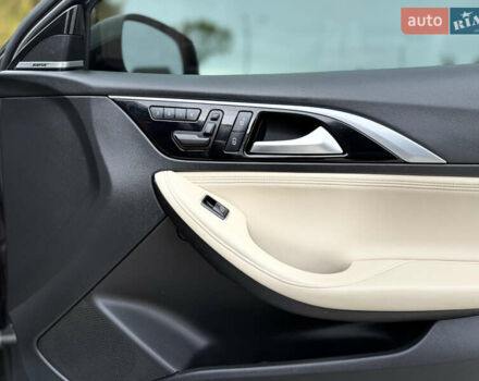 Серый Инфинити QX30, объемом двигателя 2 л и пробегом 118 тыс. км за 13900 $, фото 36 на Automoto.ua