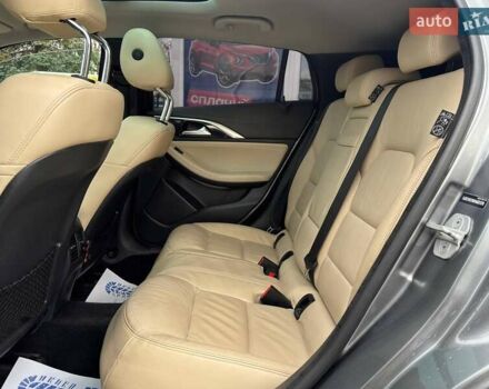 Серый Инфинити QX30, объемом двигателя 1.99 л и пробегом 142 тыс. км за 14700 $, фото 17 на Automoto.ua