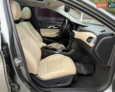 Серый Инфинити QX30, объемом двигателя 2 л и пробегом 118 тыс. км за 13900 $, фото 33 на Automoto.ua