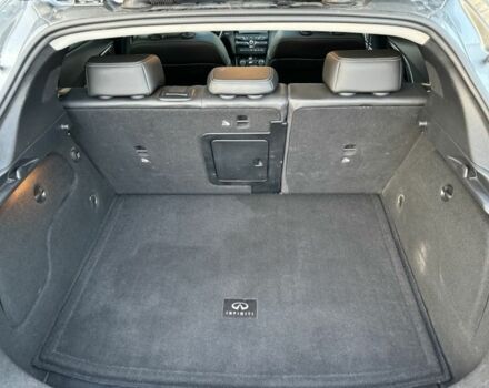 Серый Инфинити QX30, объемом двигателя 2 л и пробегом 230 тыс. км за 12000 $, фото 12 на Automoto.ua