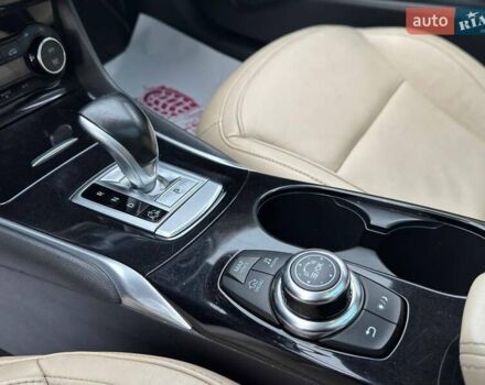 Серый Инфинити QX30, объемом двигателя 1.99 л и пробегом 142 тыс. км за 14700 $, фото 13 на Automoto.ua