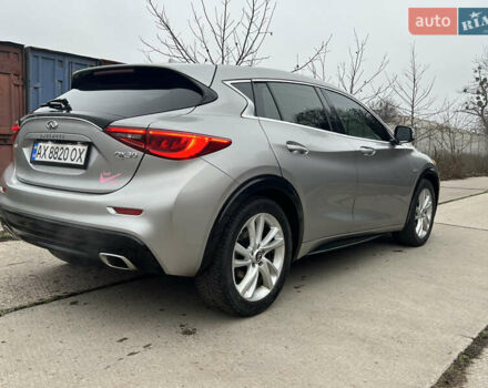 Сірий Інфініті QX30, об'ємом двигуна 1.99 л та пробігом 117 тис. км за 14500 $, фото 7 на Automoto.ua