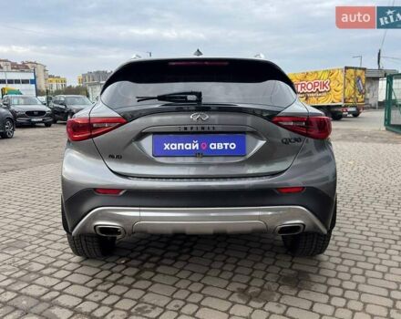 Серый Инфинити QX30, объемом двигателя 1.99 л и пробегом 142 тыс. км за 14700 $, фото 7 на Automoto.ua