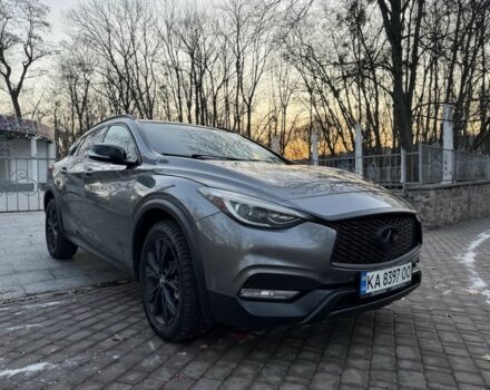 Серый Инфинити QX30, объемом двигателя 2 л и пробегом 230 тыс. км за 12000 $, фото 1 на Automoto.ua