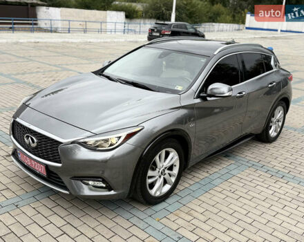 Серый Инфинити QX30, объемом двигателя 2 л и пробегом 118 тыс. км за 13900 $, фото 1 на Automoto.ua