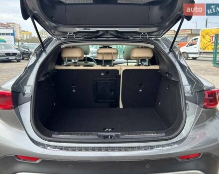 Серый Инфинити QX30, объемом двигателя 1.99 л и пробегом 142 тыс. км за 14700 $, фото 8 на Automoto.ua