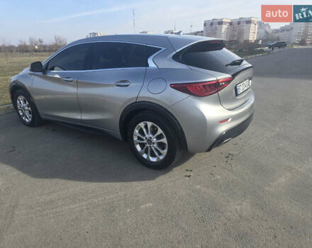 Серый Инфинити QX30, объемом двигателя 1.99 л и пробегом 115 тыс. км за 15500 $, фото 2 на Automoto.ua
