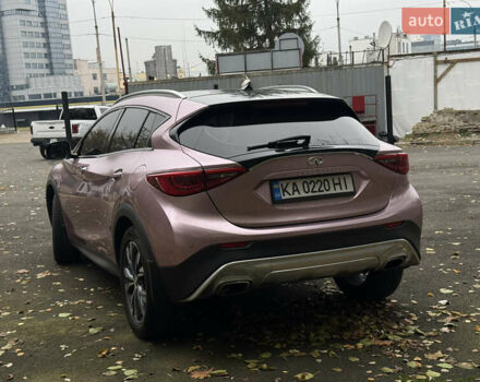 Серый Инфинити QX30, объемом двигателя 2 л и пробегом 165 тыс. км за 16000 $, фото 5 на Automoto.ua