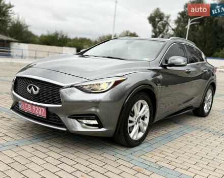 Серый Инфинити QX30, объемом двигателя 2 л и пробегом 118 тыс. км за 13900 $, фото 9 на Automoto.ua