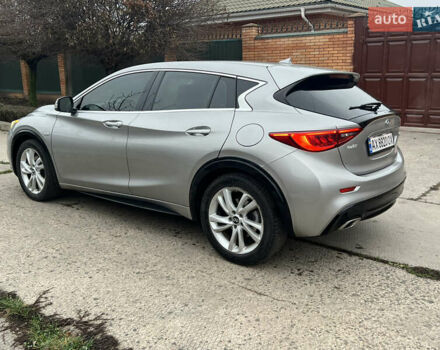 Сірий Інфініті QX30, об'ємом двигуна 1.99 л та пробігом 117 тис. км за 14500 $, фото 3 на Automoto.ua