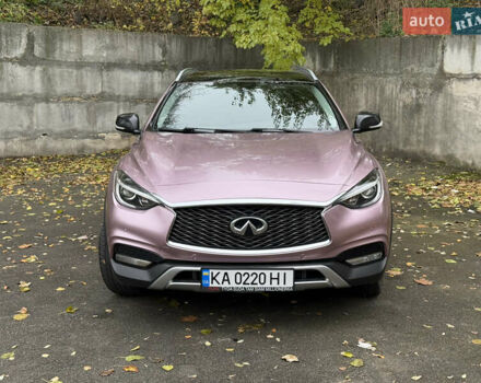 Серый Инфинити QX30, объемом двигателя 2 л и пробегом 165 тыс. км за 16000 $, фото 2 на Automoto.ua