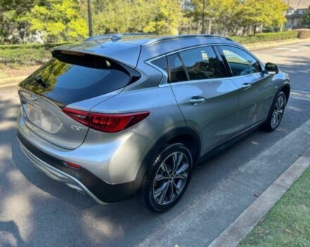 Серый Инфинити QX30, объемом двигателя 2 л и пробегом 50 тыс. км за 9000 $, фото 3 на Automoto.ua