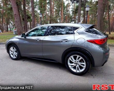 Серый Инфинити QX30, объемом двигателя 2 л и пробегом 71 тыс. км за 16399 $, фото 3 на Automoto.ua