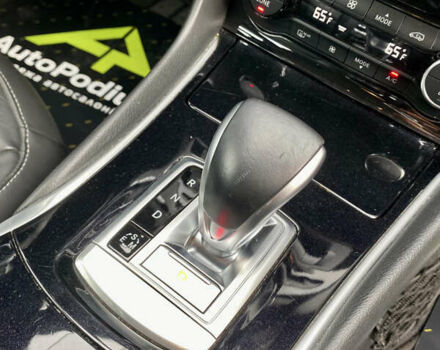 Серый Инфинити QX30, объемом двигателя 1.99 л и пробегом 98 тыс. км за 15800 $, фото 12 на Automoto.ua