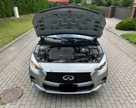 Серый Инфинити QX30, объемом двигателя 0 л и пробегом 69 тыс. км за 10400 $, фото 7 на Automoto.ua