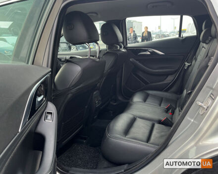 Сірий Інфініті QX30, об'ємом двигуна 2 л та пробігом 137 тис. км за 17290 $, фото 16 на Automoto.ua