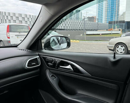 Серый Инфинити QX30, объемом двигателя 1.99 л и пробегом 121 тыс. км за 14500 $, фото 31 на Automoto.ua