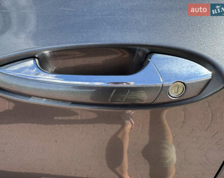 Сірий Інфініті QX30, об'ємом двигуна 2 л та пробігом 33 тис. км за 11990 $, фото 9 на Automoto.ua