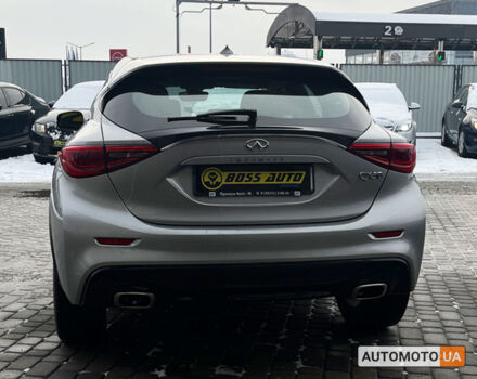 Сірий Інфініті QX30, об'ємом двигуна 2 л та пробігом 137 тис. км за 17290 $, фото 5 на Automoto.ua