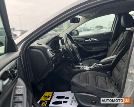 Сірий Інфініті QX30, об'ємом двигуна 2 л та пробігом 137 тис. км за 17290 $, фото 8 на Automoto.ua