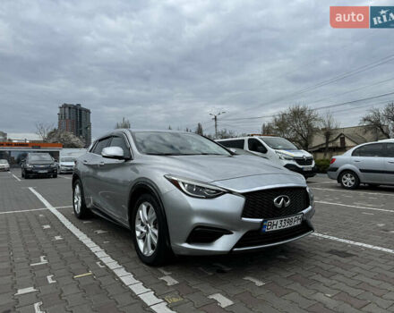 Серый Инфинити QX30, объемом двигателя 1.99 л и пробегом 121 тыс. км за 14500 $, фото 2 на Automoto.ua