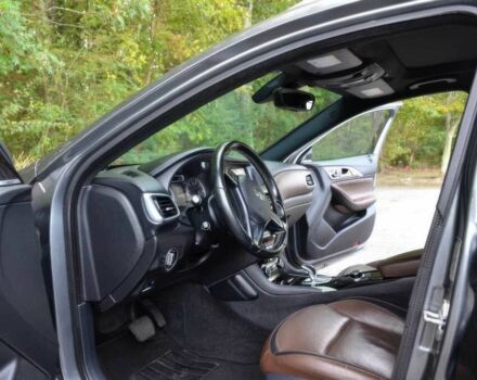 Сірий Інфініті QX30, об'ємом двигуна 2 л та пробігом 60 тис. км за 8800 $, фото 9 на Automoto.ua