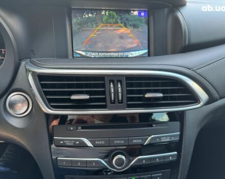 Серый Инфинити QX30, объемом двигателя 2 л и пробегом 156 тыс. км за 16990 $, фото 15 на Automoto.ua