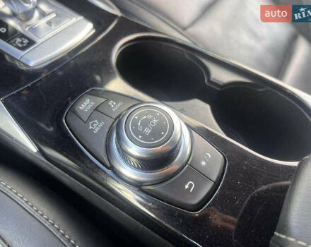 Сірий Інфініті QX30, об'ємом двигуна 2 л та пробігом 136 тис. км за 13500 $, фото 23 на Automoto.ua