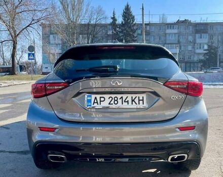 Серый Инфинити QX30, объемом двигателя 1.99 л и пробегом 127 тыс. км за 15300 $, фото 3 на Automoto.ua