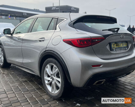 Сірий Інфініті QX30, об'ємом двигуна 2 л та пробігом 137 тис. км за 17290 $, фото 4 на Automoto.ua