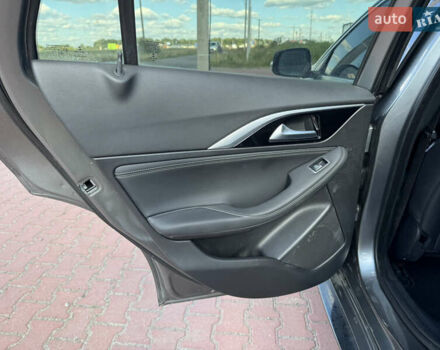 Сірий Інфініті QX30, об'ємом двигуна 2 л та пробігом 33 тис. км за 11990 $, фото 22 на Automoto.ua