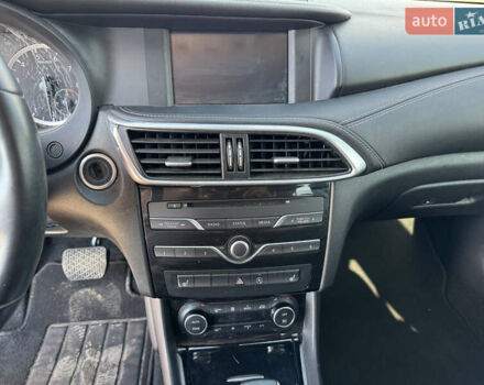 Сірий Інфініті QX30, об'ємом двигуна 2 л та пробігом 33 тис. км за 11990 $, фото 20 на Automoto.ua