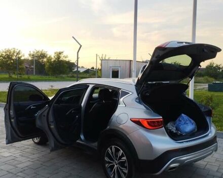 Сірий Інфініті QX30, об'ємом двигуна 1.99 л та пробігом 247 тис. км за 13900 $, фото 4 на Automoto.ua