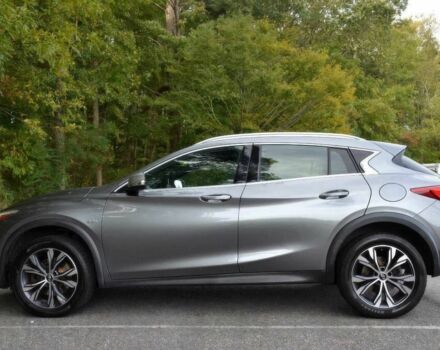 Сірий Інфініті QX30, об'ємом двигуна 2 л та пробігом 60 тис. км за 8800 $, фото 7 на Automoto.ua